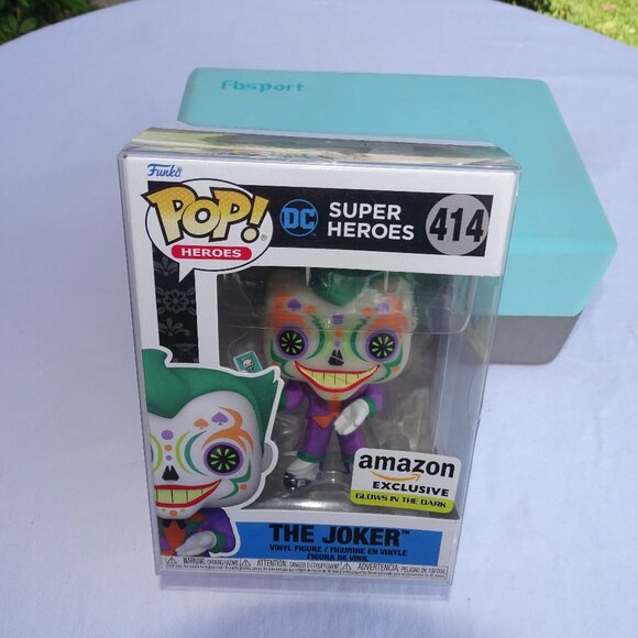 Funko Pop Glow In The Dark The Joker #414 Action Figure - Picture 1 of 2